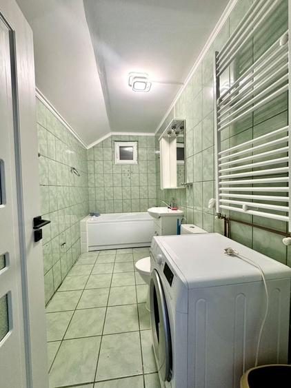 Apartament cu 2 camere decomandat în Girocului