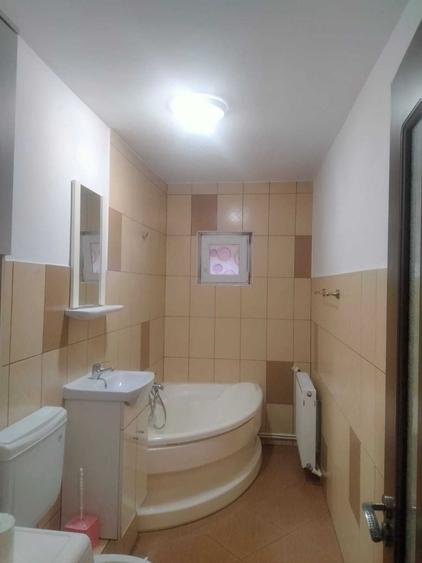 Inchiriez garsoniera confort 1 in bloc de apartamente - 2