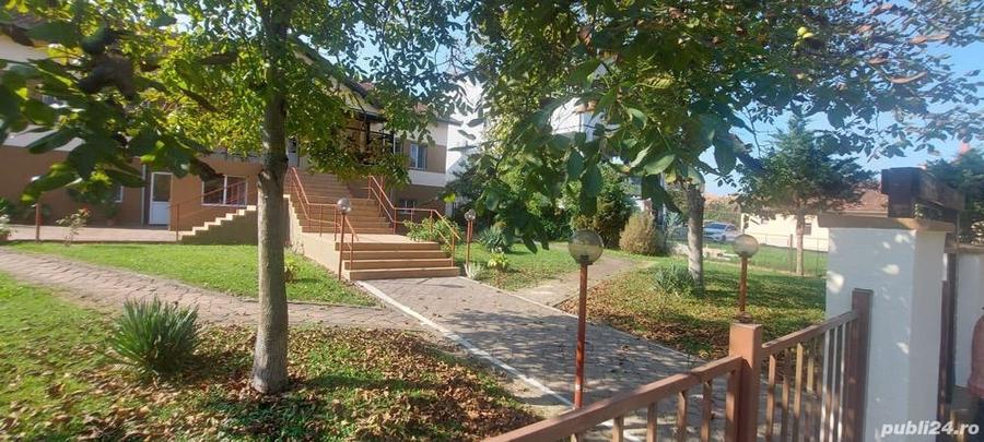 Spațiu comercial, de 870 mp, în Central
