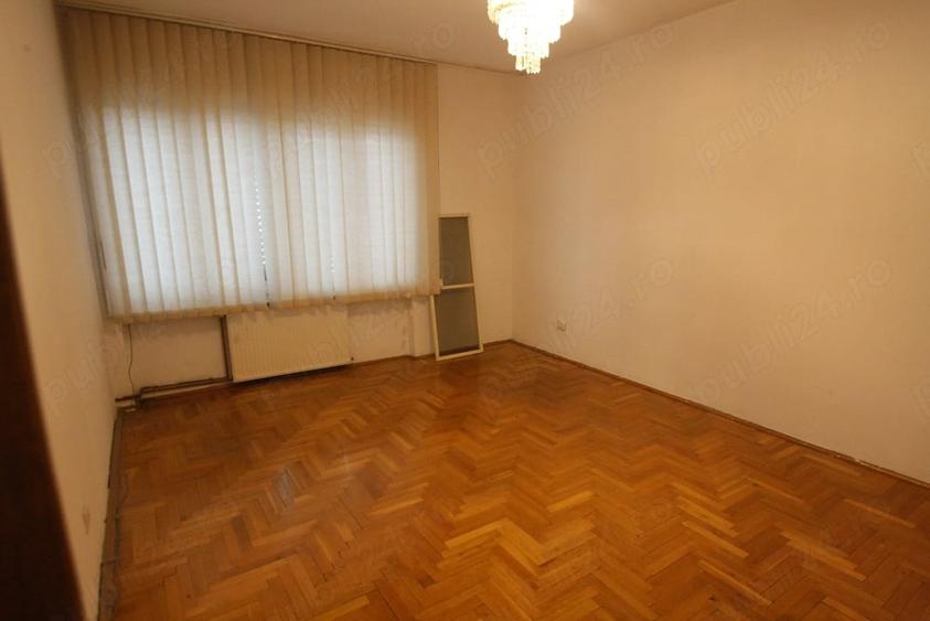 Apartament cu 2 camere decomandat în Soarelui