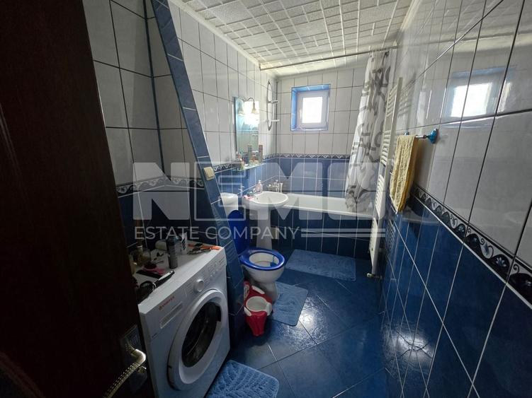 Apartament cu 3 camere decomandat, mobilat în Central