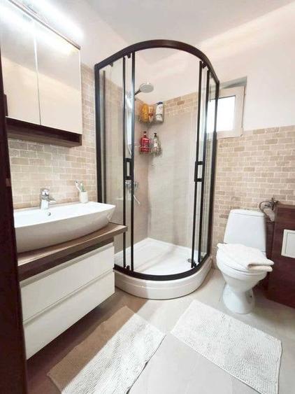 Apartament cu 4 camere în Mărăști