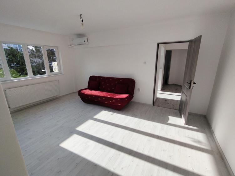 Apartament cu 2 camere semidecomandat în Micro 16 — fotografia 3