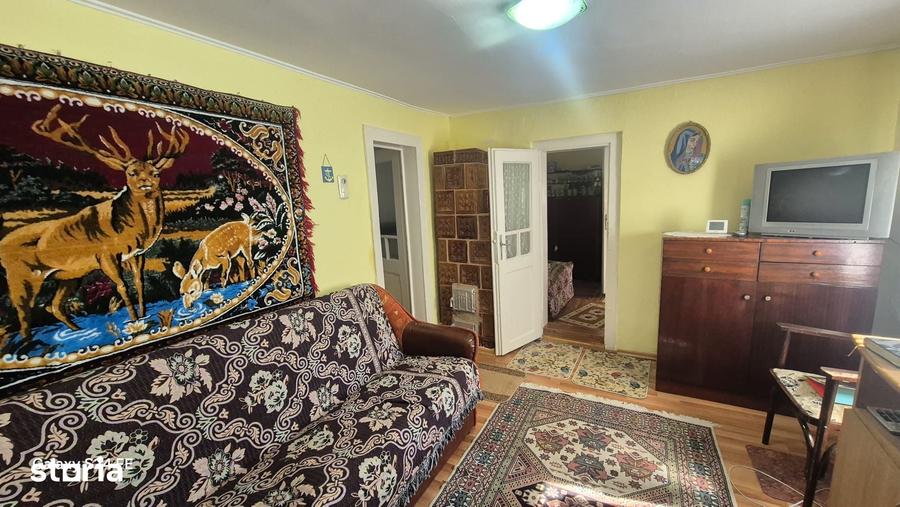 Casă cu 4 camere cu Teren 679 Mp în Central