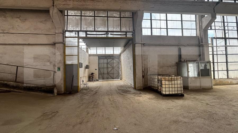 Spațiu industrial, de 5,000 mp, în Calea Severinului