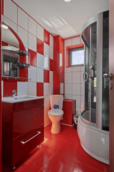 Casă individuală cu 6 camere cu Teren 810 Mp în Balotești
