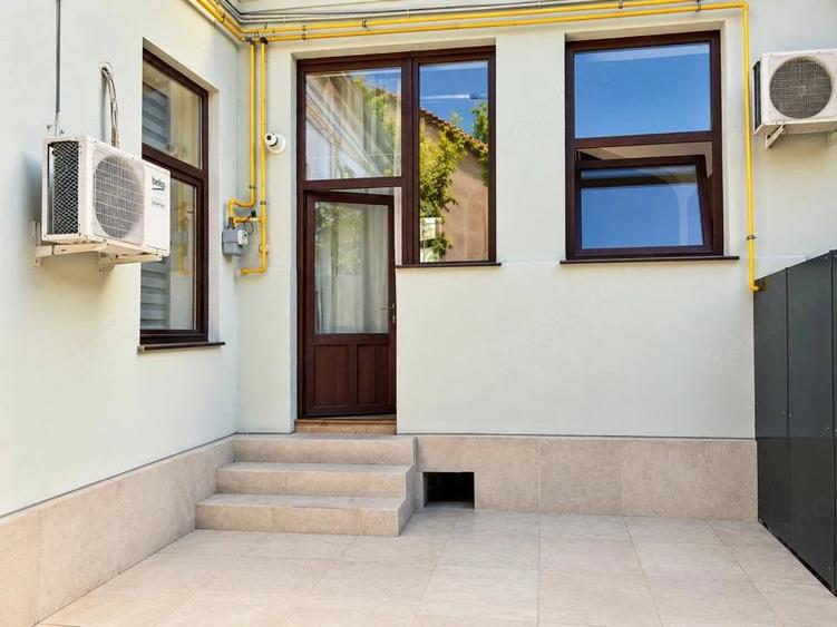 Spațiu comercial, de 35 mp, în Central