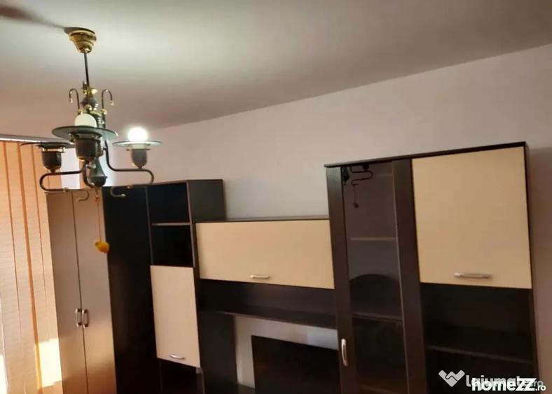 Apartament cu 2 camere decomandat în Scriitorilor