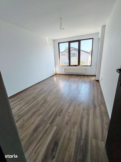 Casă cu 4 camere cu Teren 130 Mp în Central