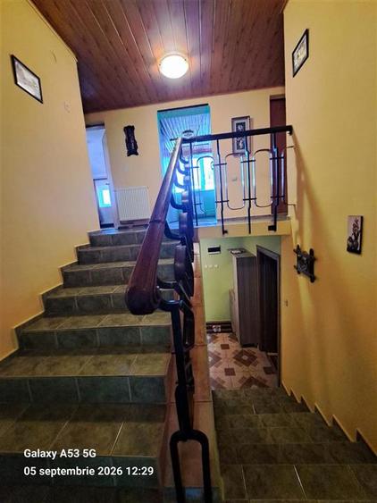 Casă individuală cu 4 camere cu Garaj în Tunari