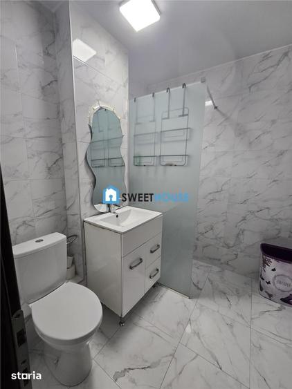 Apartament cu 3 camere, mobilat în Central