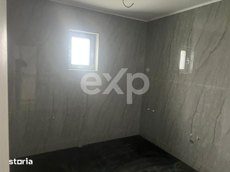 Casă cu 3 camere cu Canalizare în Corbu