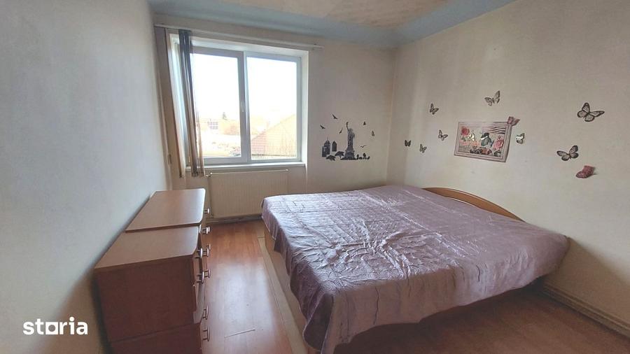 Garsonieră decomandată, mobilată în Terezian