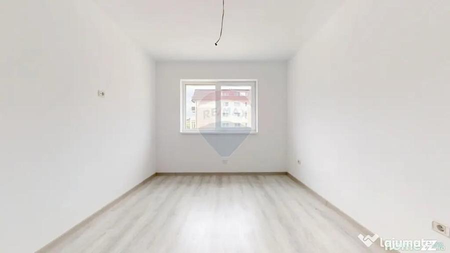 Apartament cu 3 camere decomandat în Sânpetru