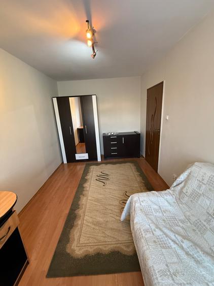 Apartament cu 2 camere semidecomandat în Lipovei