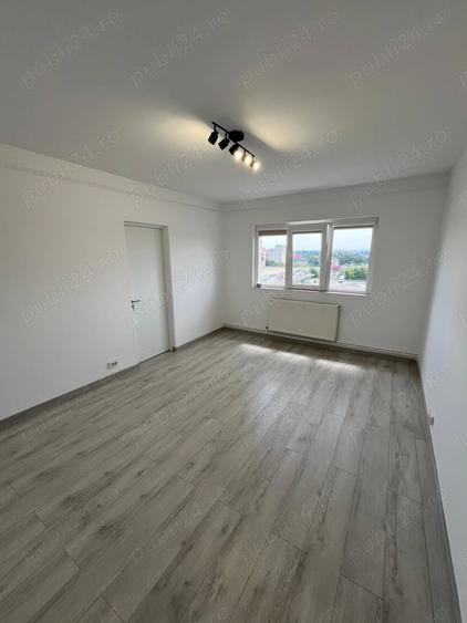 Apartament cu 2 camere semidecomandat în Sud