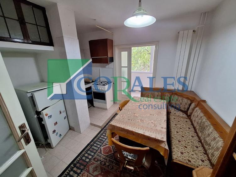 Apartament cu 2 camere decomandat, mobilat în Bucovina