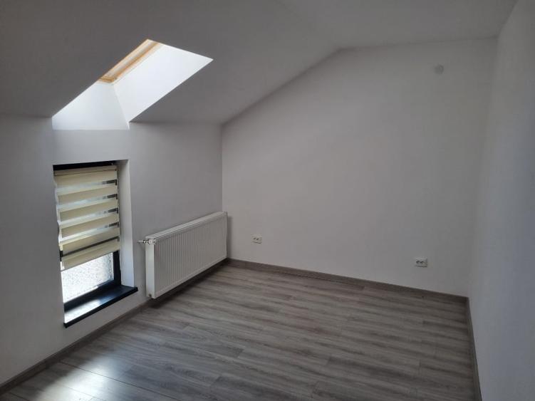 Casă cu 3 camere cu Canalizare în Cetate
