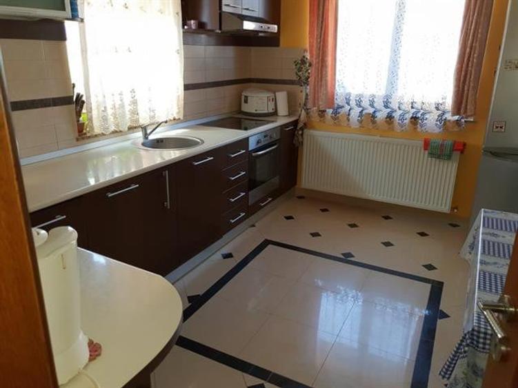 Casă cu 4 camere cu Teren 400 Mp în Găvana