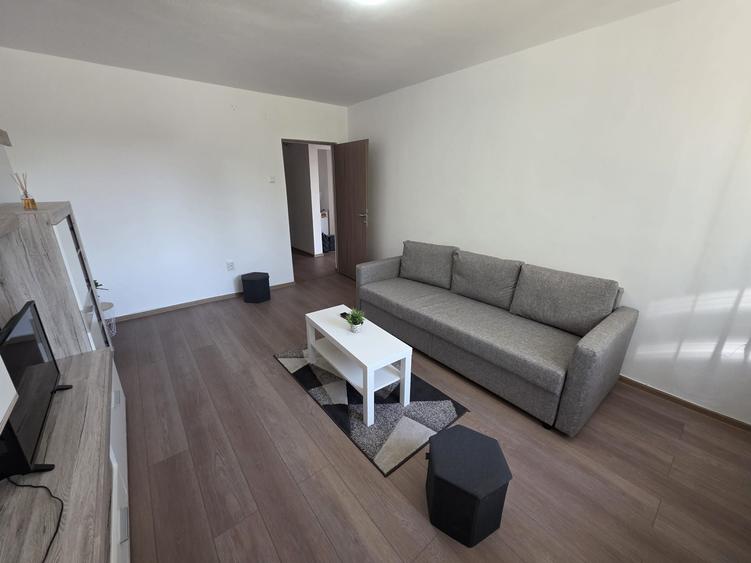 Apartament cu 2 camere decomandat în Circumvalațiunii