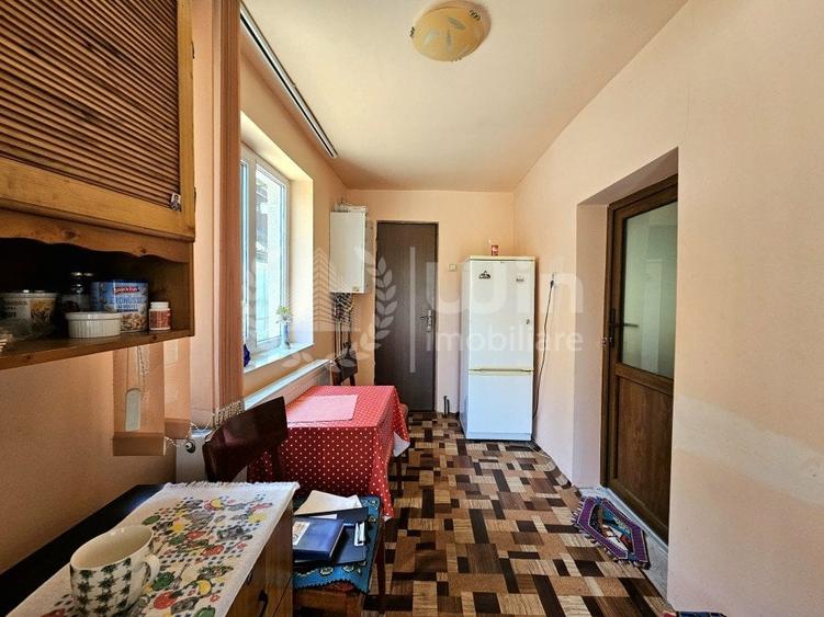 Casă individuală cu 3 camere cu Canalizare în Dâmbul Rotund