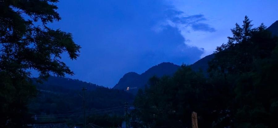 Teren intravilan de 8000 mp, în Arefu