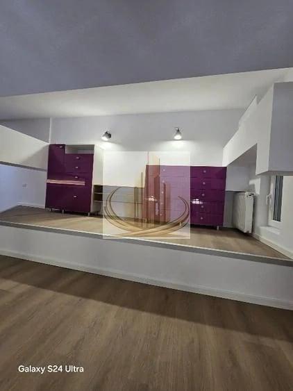 Apartament cu 3 camere decomandat în Giurgiului