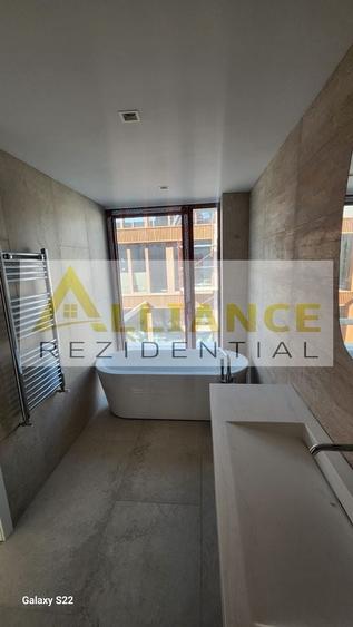 Casă individuală cu 5 camere cu Canalizare în Nord
