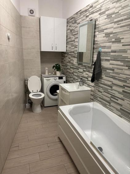 Apartament cu 2 camere semidecomandat în Păcii