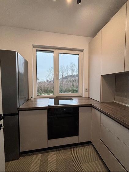 Apartament cu 2 camere semidecomandat în Florești