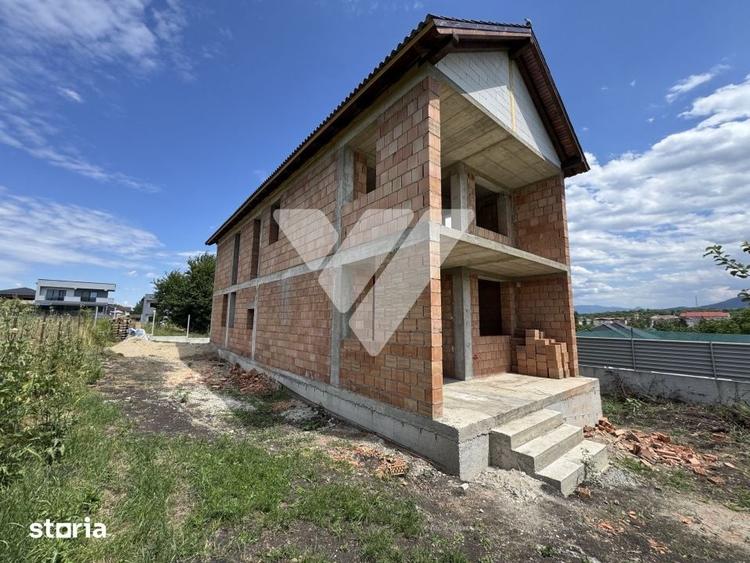 Casă cu 4 camere cu Teren 513 Mp în Central