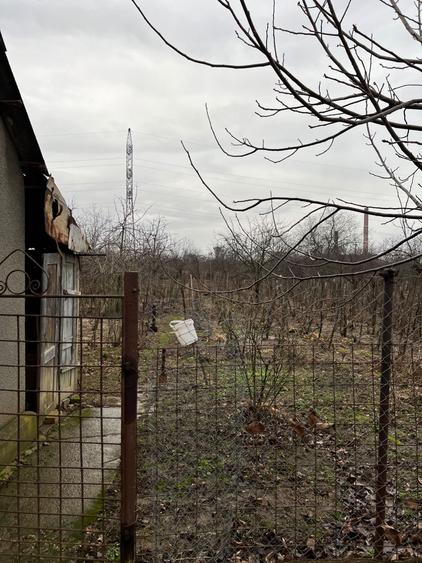 Casă cu 2 camere cu Teren 1450 Mp în Central