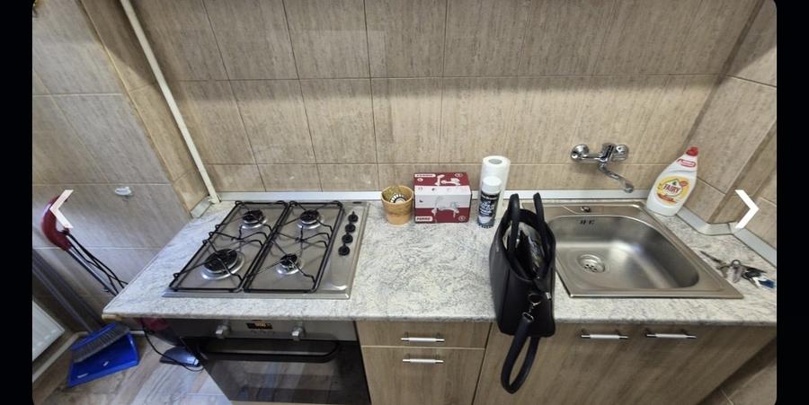 Apartament cu 2 camere semidecomandat în Brâncoveanu