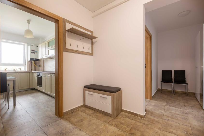 Apartament cu 2 camere decomandat în Central
