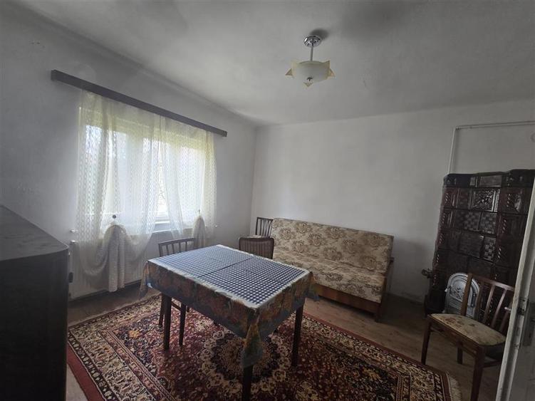 Casă individuală cu 3 camere cu Canalizare în Central