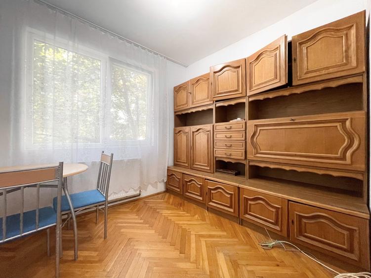 Apartament cu 2 camere semidecomandat, mobilat în Complex Studențesc