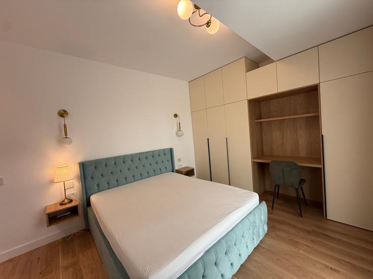 Apartament cu 3 camere decomandat în Băneasa
