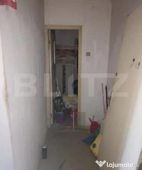 Apartament cu 3 camere, an 1983, zona Caraiman - 13