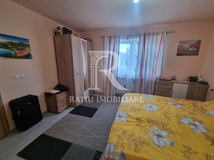 Casă individuală cu 2 camere cu Canalizare în Gurasada