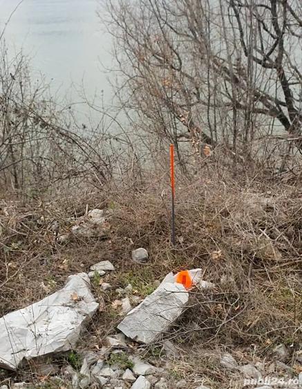 Teren de 1500 mp, în Svinița