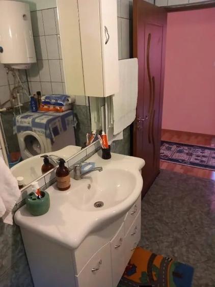 Casă cu 5 camere în Mărunțișu