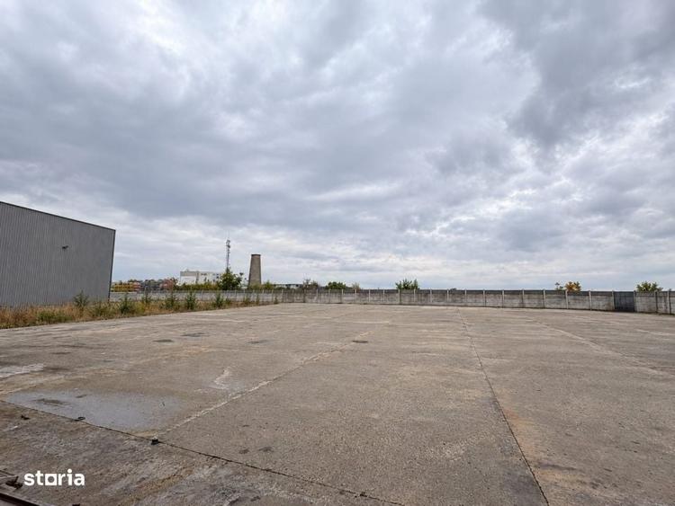 Spațiu comercial, de 600 mp, în Cârcea