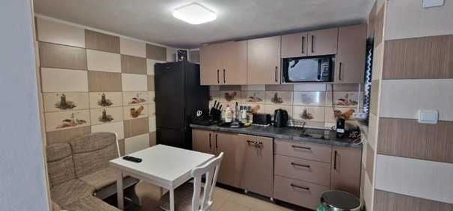 Casă cu 2 camere cu Teren 1278 Mp în Buzoești