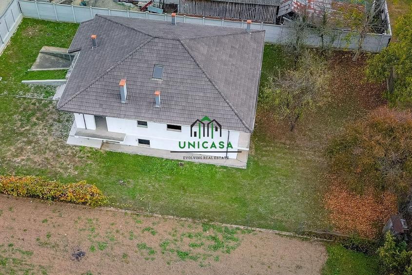 Casă individuală cu 5 camere cu Canalizare în Jiblea Nouă
