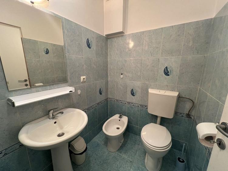Apartament de inchiriat-2 camere,cu bai proprii,centrul orasului - 8
