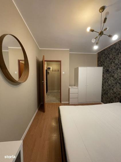 Apartament cu 3 camere decomandat în Romană