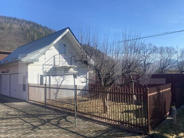 Casă de vânzare, cu 6 camere, 300 mp, spațioasă, în Câmpulung Moldovenesc - 14