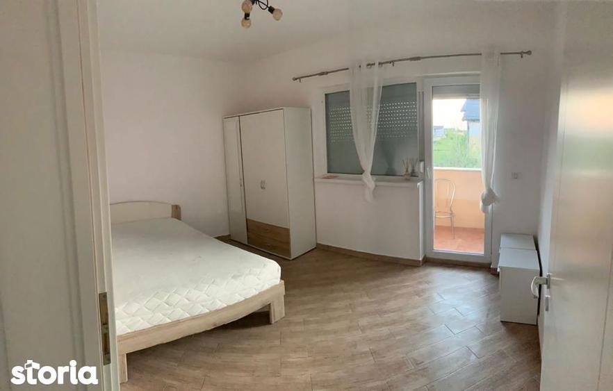 Apartament cu 3 camere, mobilat în Dumbrăvița