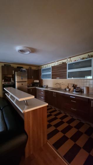 Casă individuală cu 6 camere cu Garaj în Braniștea