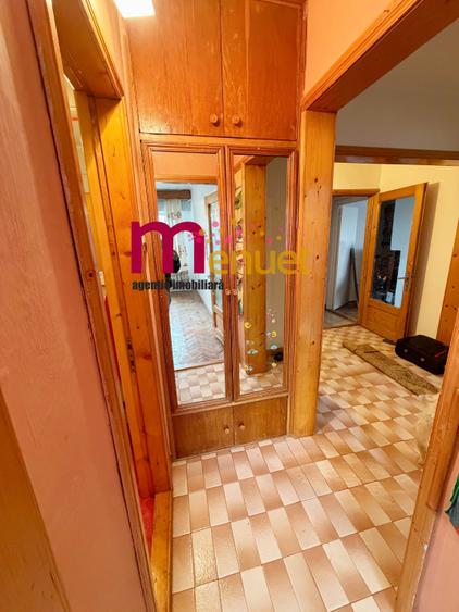 Apartament cu 4 camere în Babadag